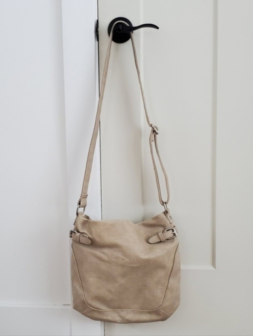 Dion Crossbody Bag with Adjustable Strap